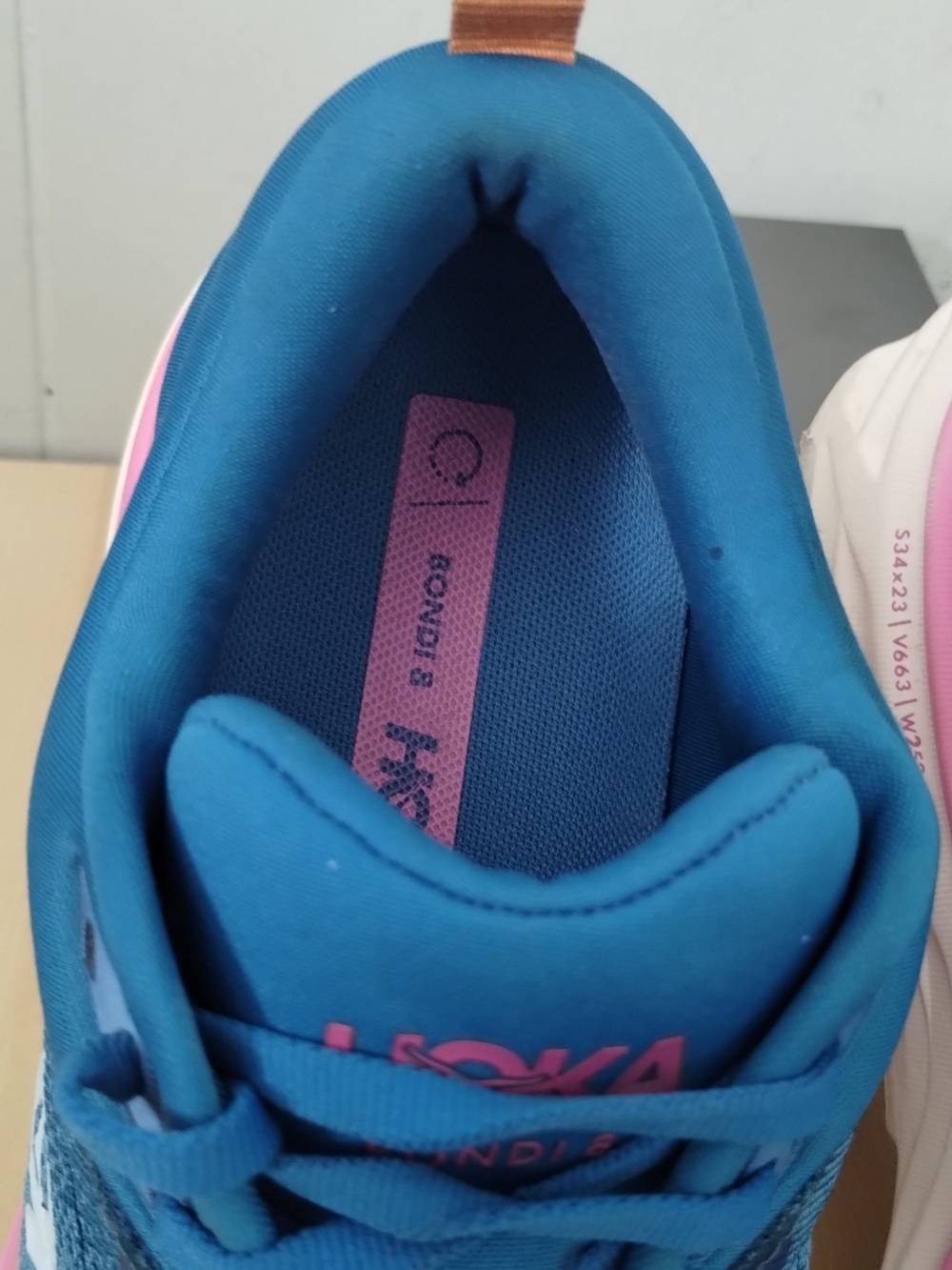 HOKA Bondi 8 Women’s Blue and Pink Running Shoes - Picture 5 of 12